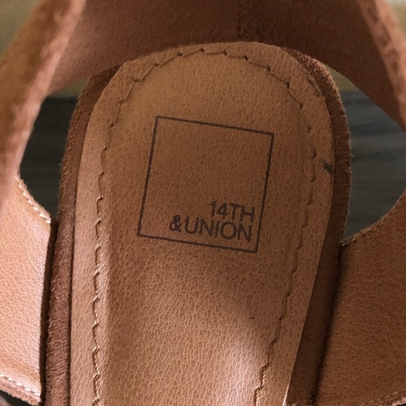 Brown Sandals - Picture 4 of 13